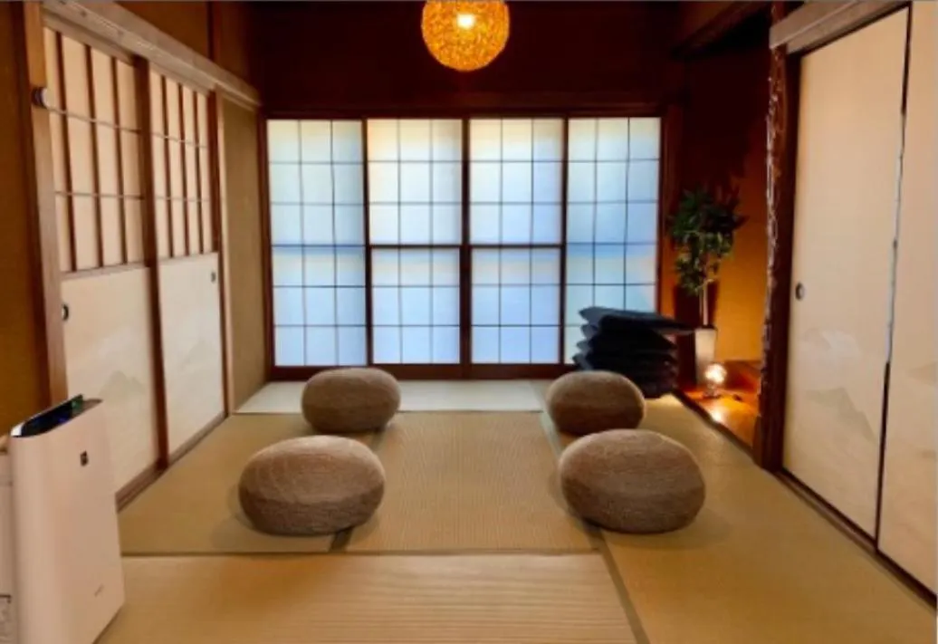 Hide Out Hakone Apartment